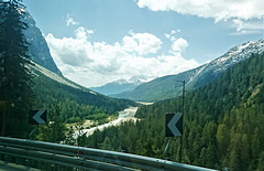 Busfahrt durch die Dolomiten