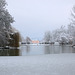 Schloßgarten mit Schnee und Eis