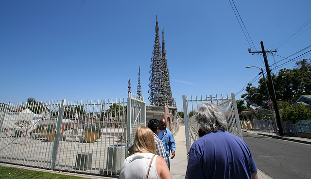 Watts Towers - the tour commences (5062)