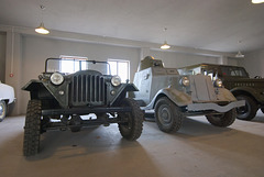 GAZ-67 und Panzerwagen BA-20