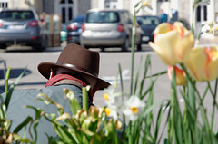 Chapeau à fleurs