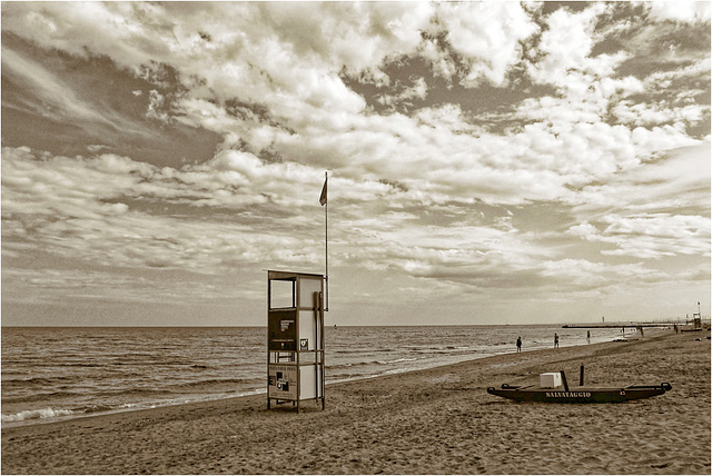 Closing Date of Survey on the Beach 02