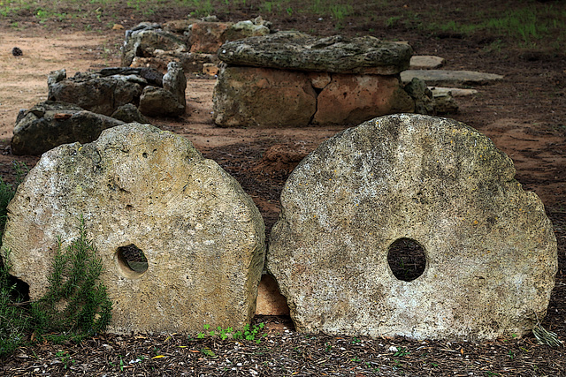 Bignoles , les fameuses roues qui portent le nom du site archéologique