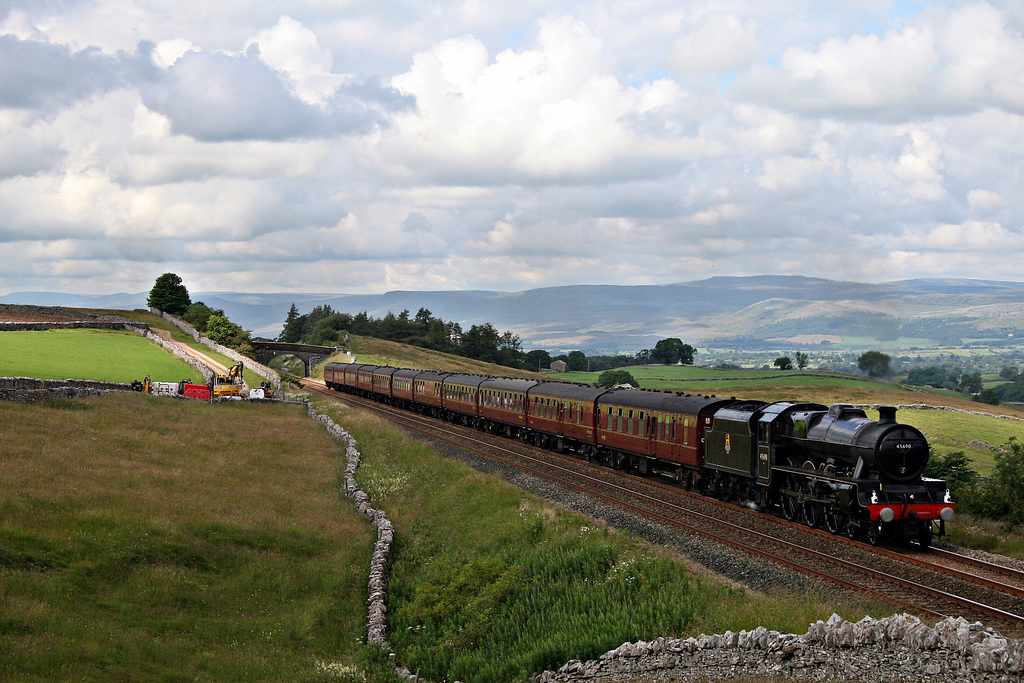 Stanier LMS class 6P Jubilee 4-6-0 45690 LEANDER with 1Z87 14.12 Carlisle - London Euston  at Greengates 13th July 2019.