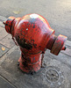 Borne fontaine rouillée / Rusted hydrant