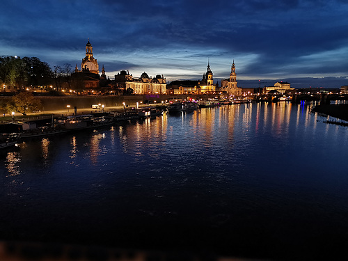 Blaue Stunde auf der Carolabrücke