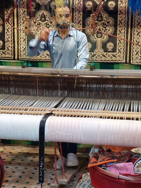 Weaving cloth from wool, agave silk and cotton