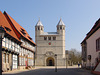 Bad Gandersheim, Blick vom Markt zur  Stiftskirche