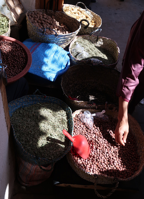 Walnuts, herbs and dried jujubes