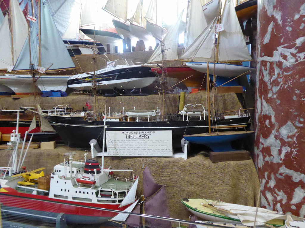 Beale Park model ships002