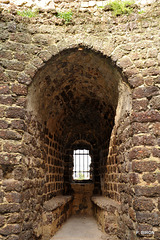 Fenêtre à banquettes dans la Tour grise de Verneuil-sur-Avre - Eure - Normandie