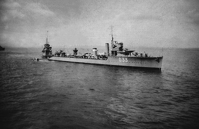 HMS Vimy D33