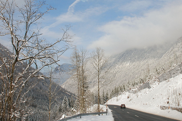 Fahrt durch das Schwarzbachtal (2 PiP)