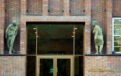 Der Eingang Holstenwall 5