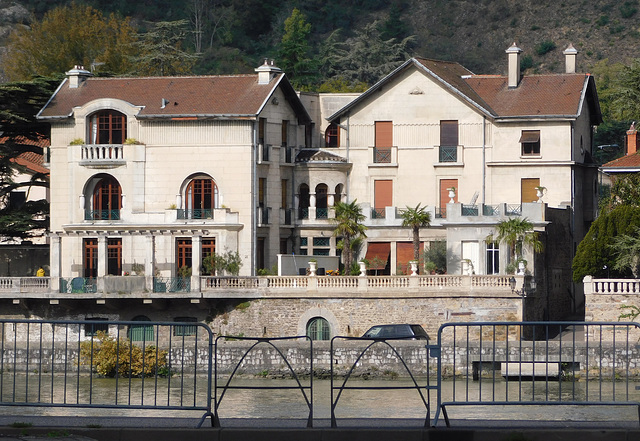 House in Sainte-Colombe, October 2022