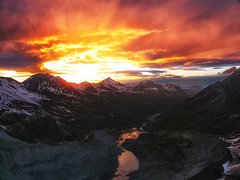 Coucher de soleil sur le glacier de Moiry