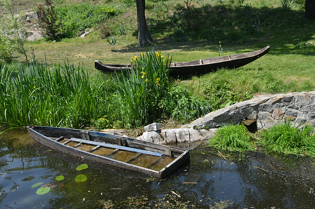 Замок Радомысль, Лодки в парке / Radomysl Castle, Boats in the Park