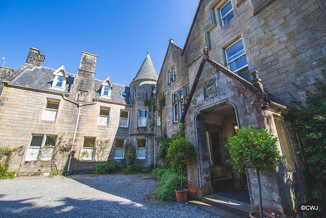 Invergarry Castle Hotel