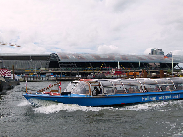 Hauptbahnhof Amsterdam, Rückseite