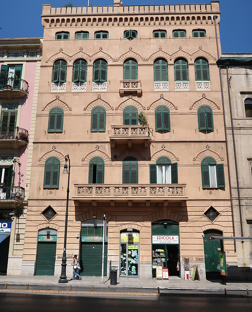 Venetian-style building