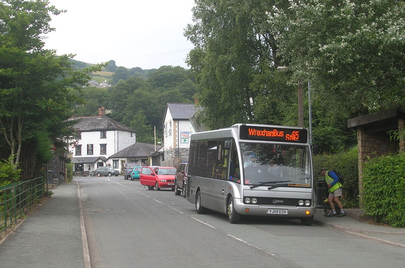 DSCN6595 GHA Coaches YJ09 EZK in Glyn Ceirog - 28 Jul 2011