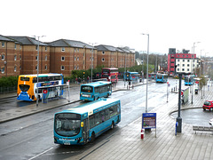 Buses at Luton Interchange - 14 Apr 2023 (P1150102)