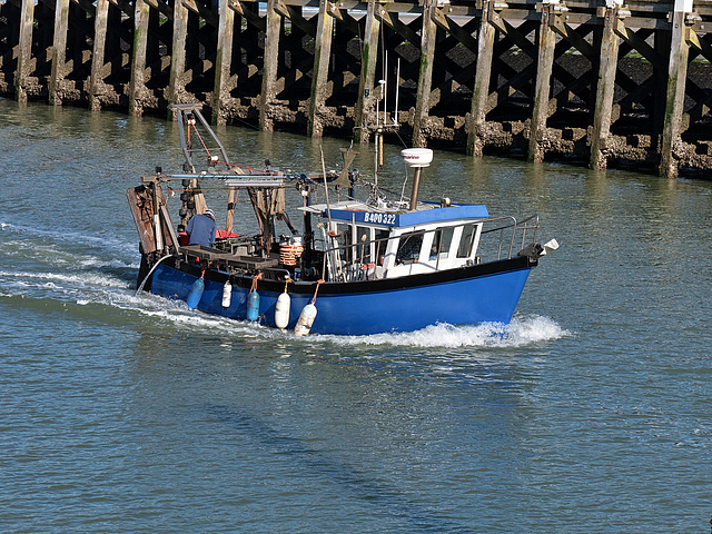 Einlaufende Fischkutter (2 x PiP) - Blankenberge