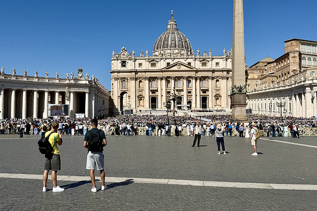 Vatican 2026 – Papal Audience – At the back