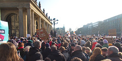 Demo vor der Oper