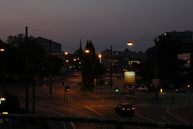 Blick auf Schloßgraben und Karolinenplatz