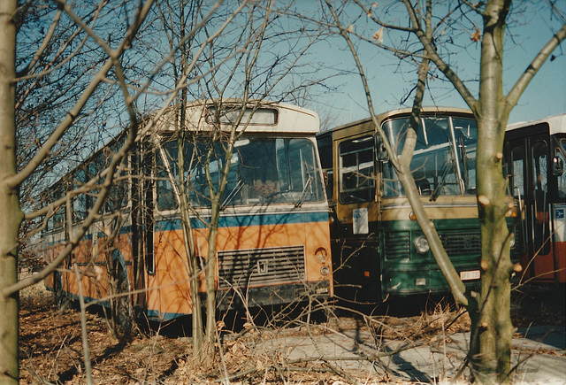 Vandenaweele garage, Hooglede-Gits, Roeselare, Belgium - 5 Feb 1995