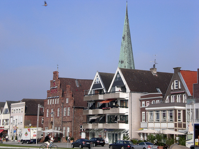 Häuserfront am Hafen