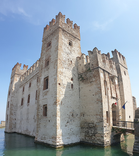 Sirmione Castle