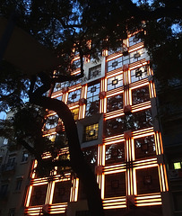 Hotel wall...how many stories?