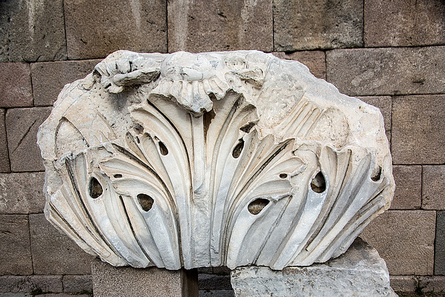 20151207 9804VRAw [R~TR] Trajans Tempel, Pergamon, Bergama