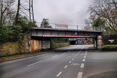 Brücke der Mannesmann-Werksbahn über der Sandstraße (Mülheim an der Ruhr) / 30.03.2024