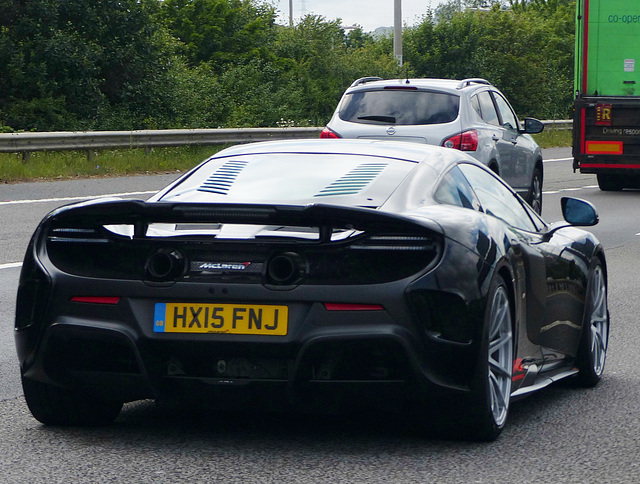 McLaren 675LT - 17 June 2015