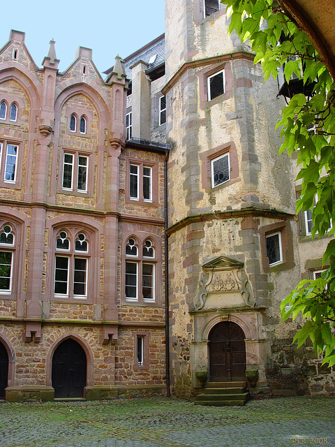 Schloss Eisenbach, Treppenturm