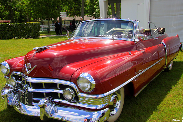 Cadillac...rouge