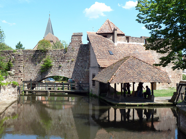 Stauwehr an der Stadtmauer beim Pfisterturm