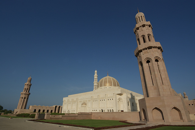 Sultan Qaboos Grand Mosque