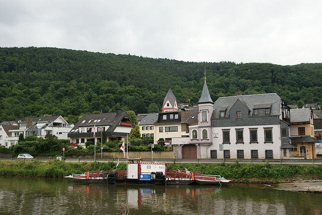 Winningen Car Ferry