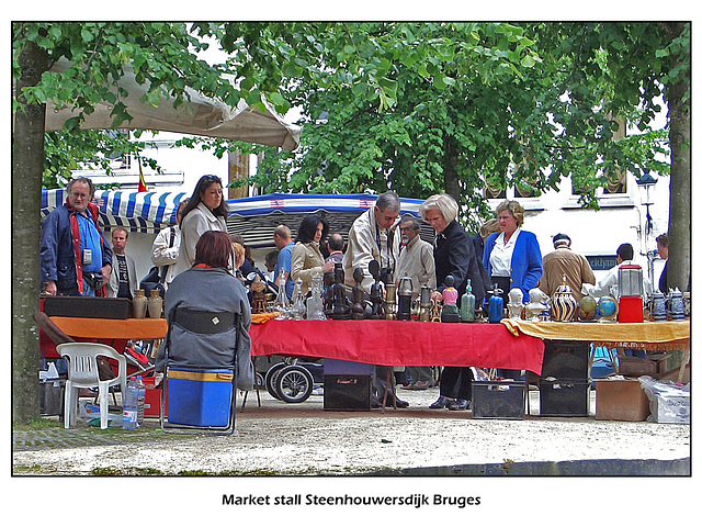 Market stall antiques Steenhouwersdijk Bruges