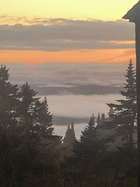 Mt Greylock undercast 03