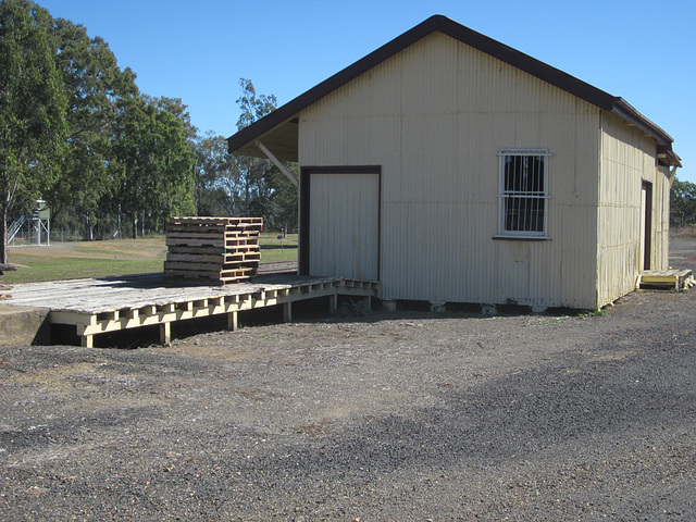 Mundubbera Station 0718 3812