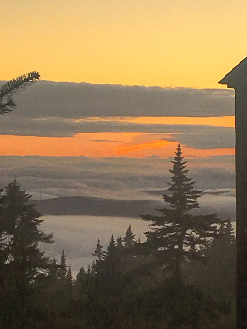 Mt Greylock undercast 04