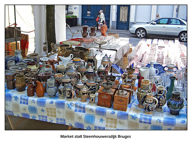 Market stall pottery & glass Steenhouwersdijk Bruges