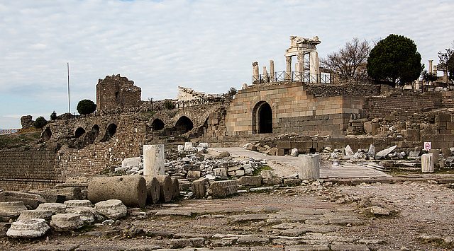 20151207 9814VRAw [R~TR] Pergamon, Bergama