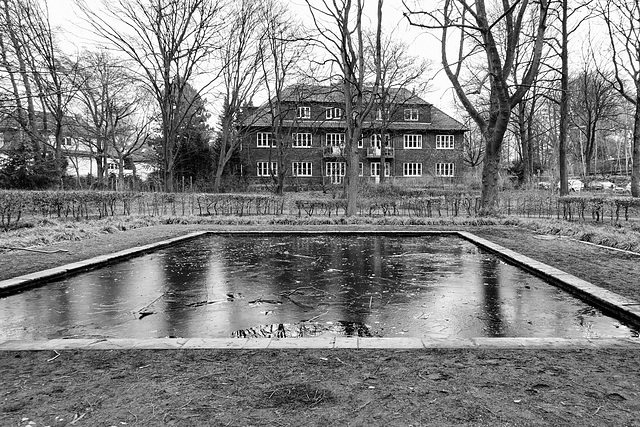 wasserbecken-00263-co-01-03-16