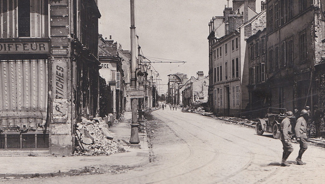 P.29e rue de Reims en ruine